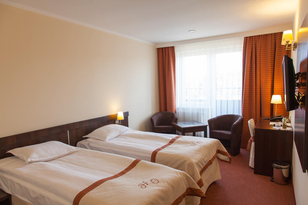 Hotel Ostrawa Wodzislaw Slaski Luaran gambar