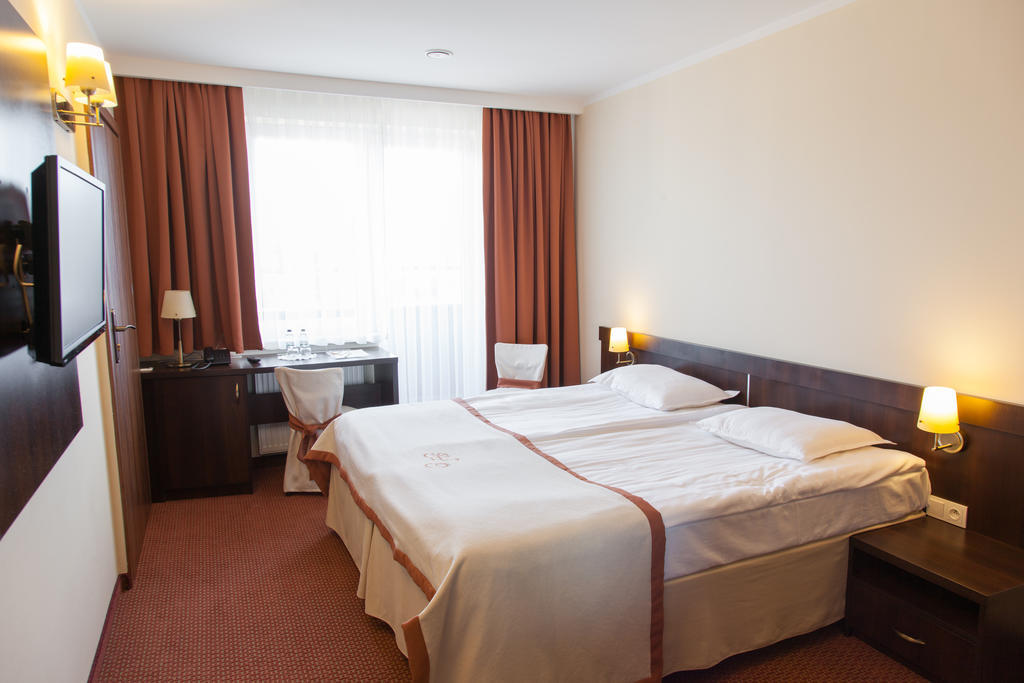Hotel Ostrawa Wodzislaw Slaski Luaran gambar