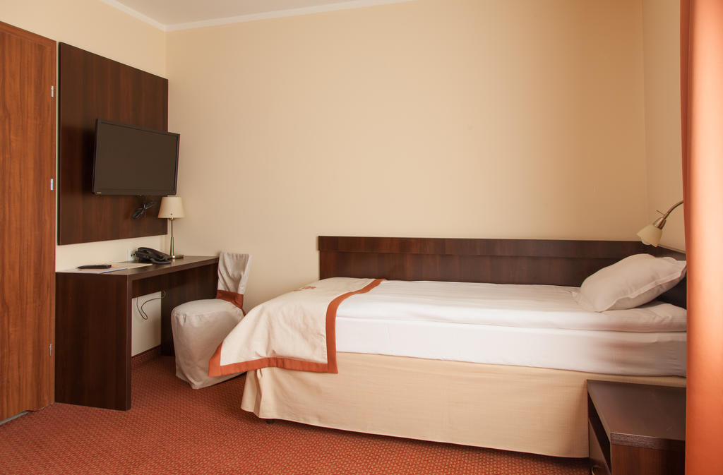 Hotel Ostrawa Wodzislaw Slaski Bilik gambar