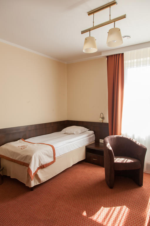 Hotel Ostrawa Wodzislaw Slaski Bilik gambar